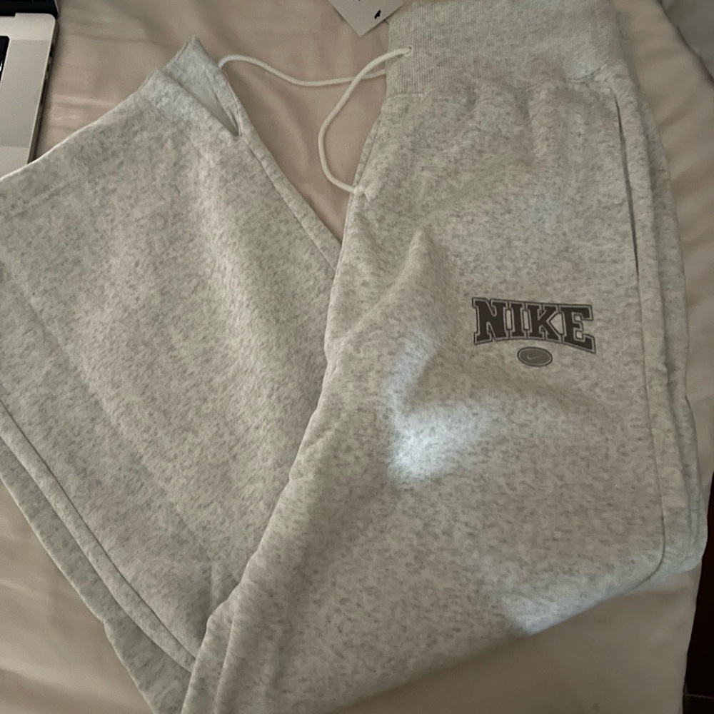 Nike phoenix fleece high waisted wide leg sweatpants